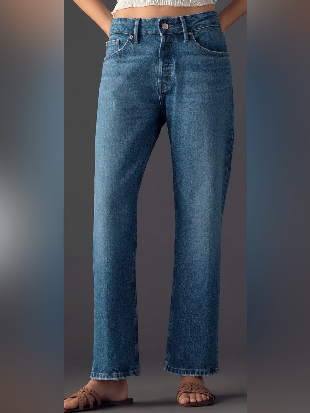 Old Navy Straight-Leg Jeans in Classic Blue Wash-EUC - Picture 2 of 9